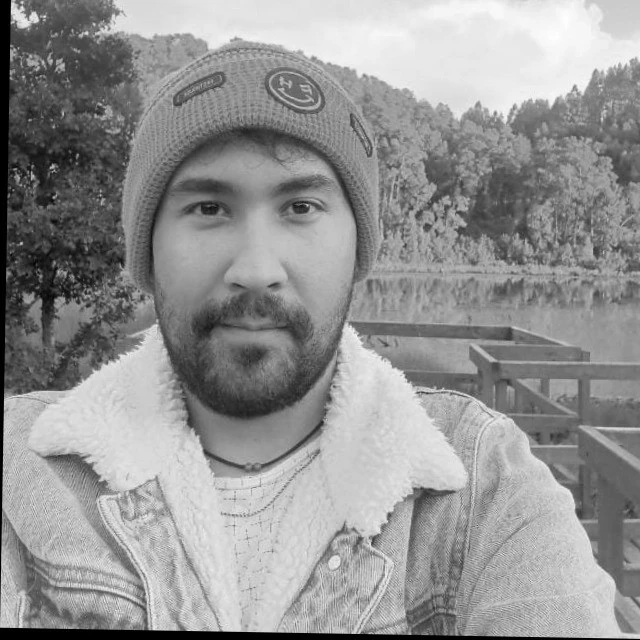 Luis Calderón - Co-Fundador & CTO